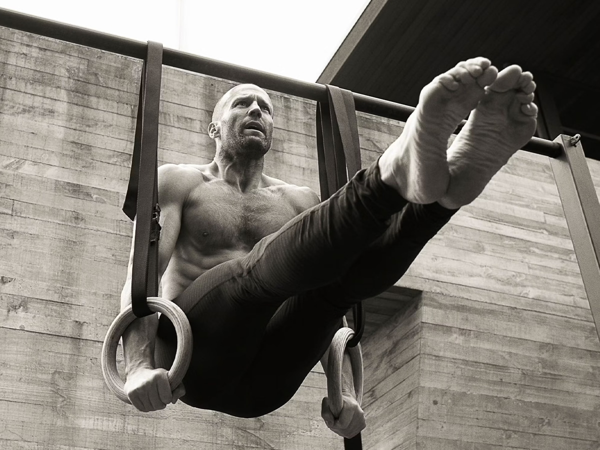 Jason Statham training with gymnastic rings