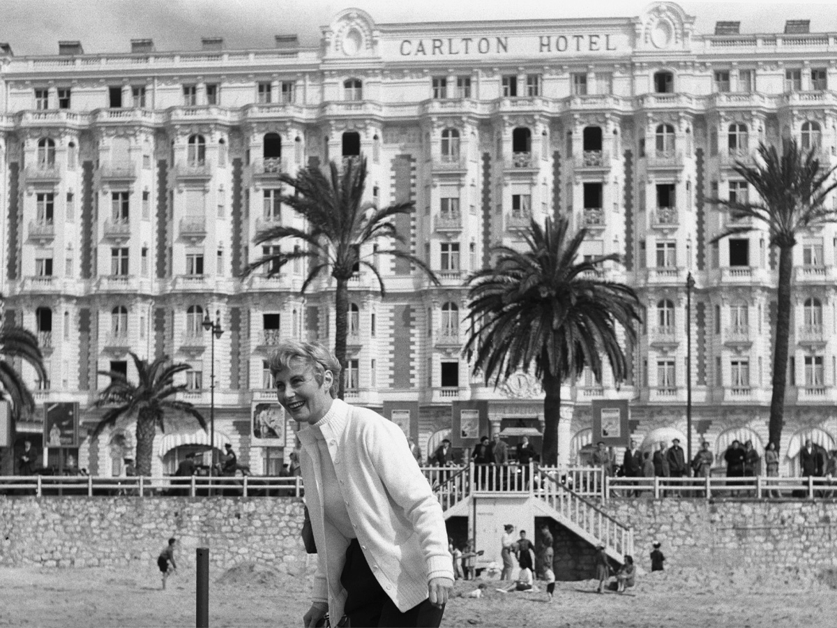 French actress Michèle Morgan outside the Carlton in 1955 | Image: Gammo Rapho/Getty Images