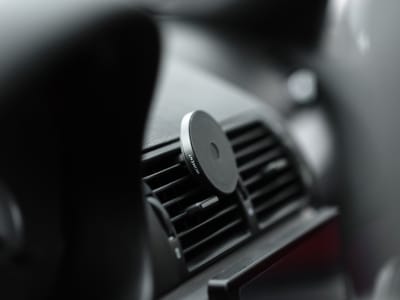 10 Best MagSafe Car Mounts for Your iPhone | Man of Many