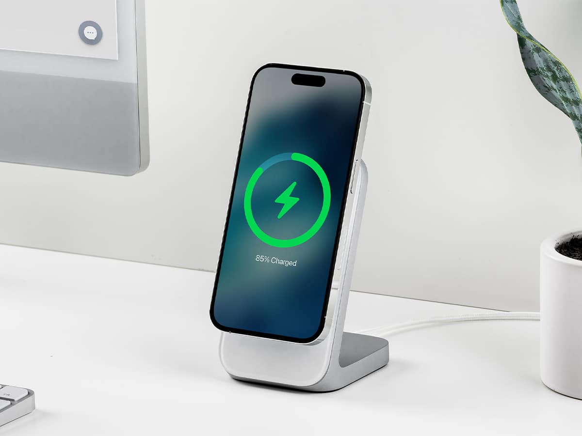 Nomad stand one best wireless charging stations 2