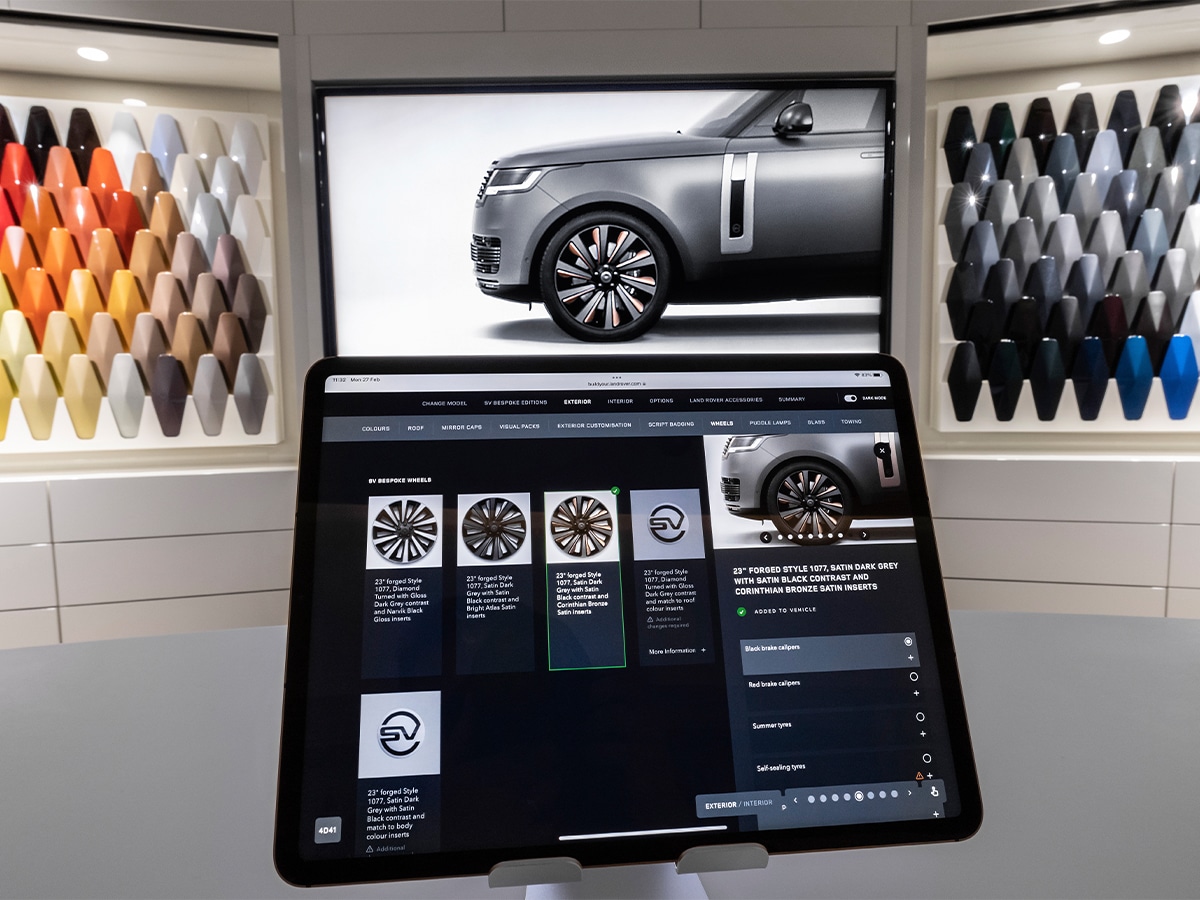 SV Bespoke Range Rover commissioned customisation service