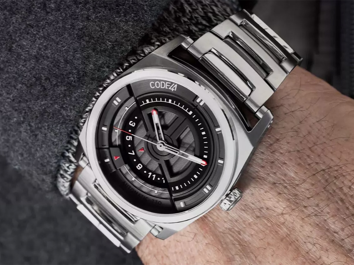 Close up of CODE41 Anomaly Evolution watch on a man's wrist