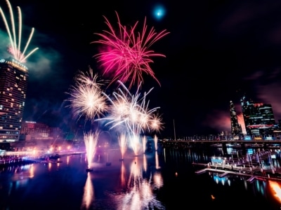 Feel-Good Friday: 24 November 2023 – Red Wines, Parking Fines, and Festive Times