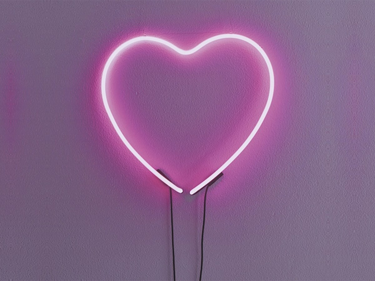 Pink heart-shaped LED neon light wall decor