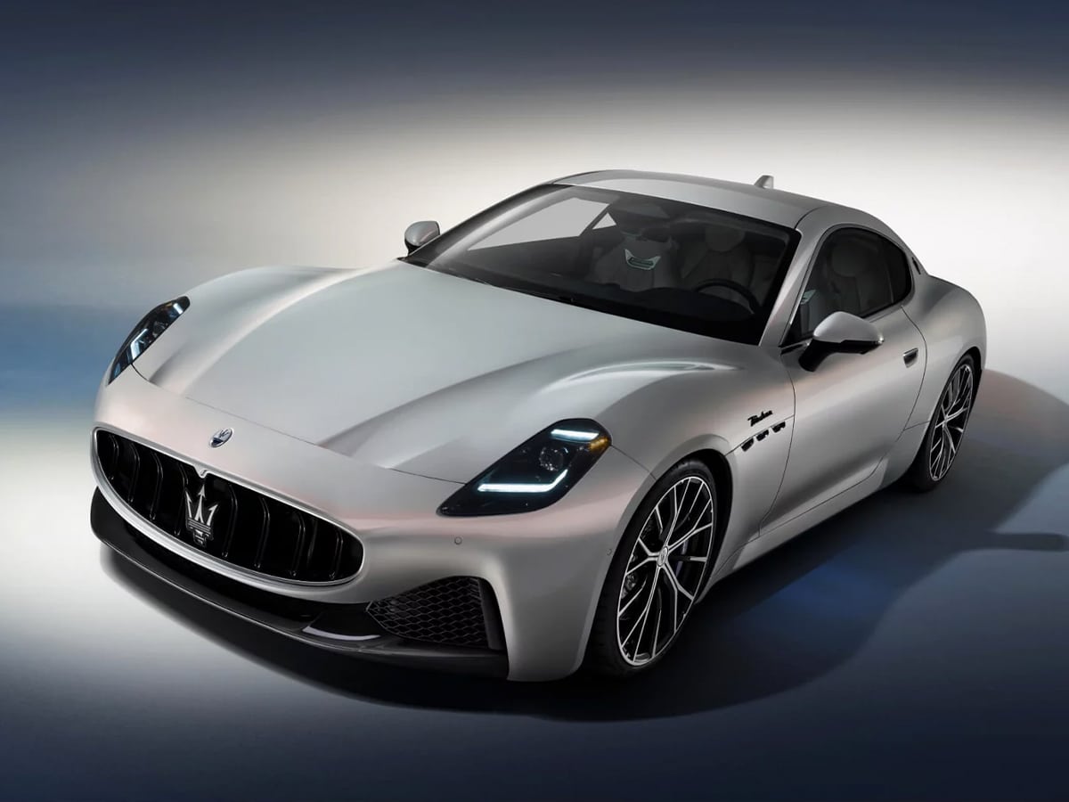 Front and side view of Maserati GranTurismo