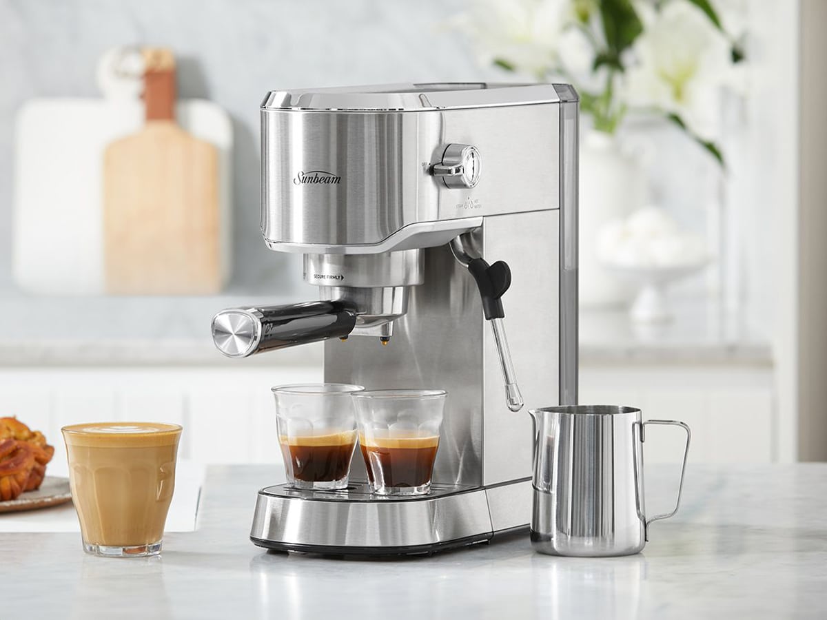 https://manofmany.com/wp-content/uploads/2023/11/Sunbeam-Compact-Barista-Espresso-Machine.jpg
