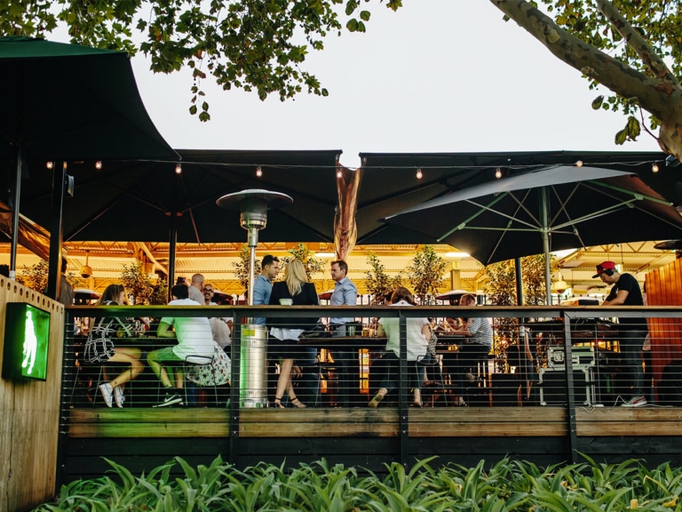 36 Best Bars in Melbourne Man of Many