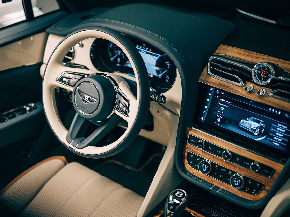 Bentley bentaya odyssean edition dashboard