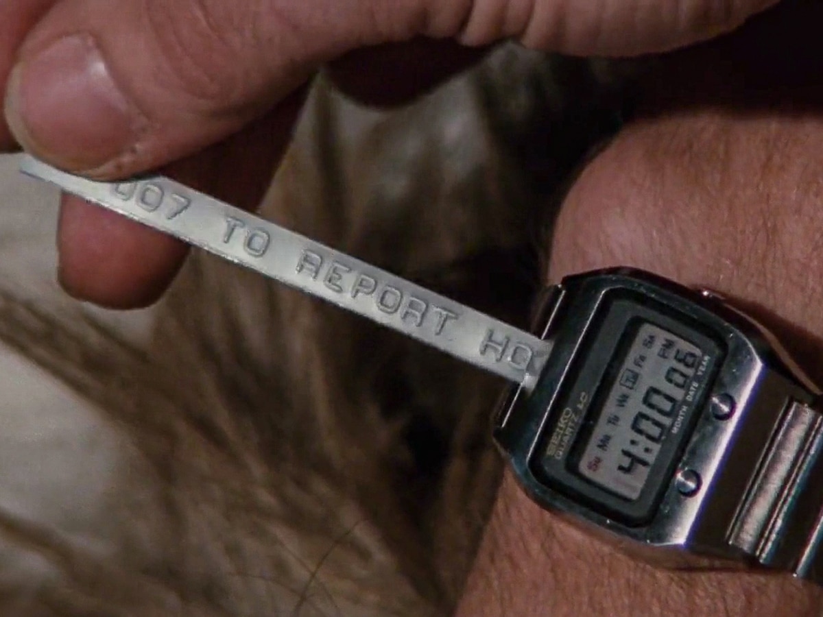Seiko 0674 LC printing out a message '007 TO REPORT HO' in the film 'The Spy Who Love Me'