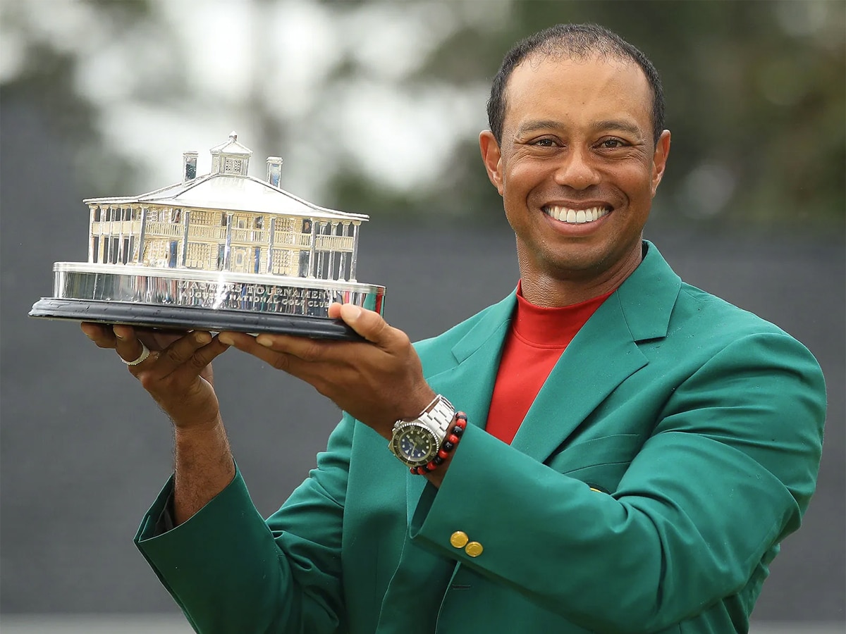 Tiger Woods receives 2019 Masters trophy