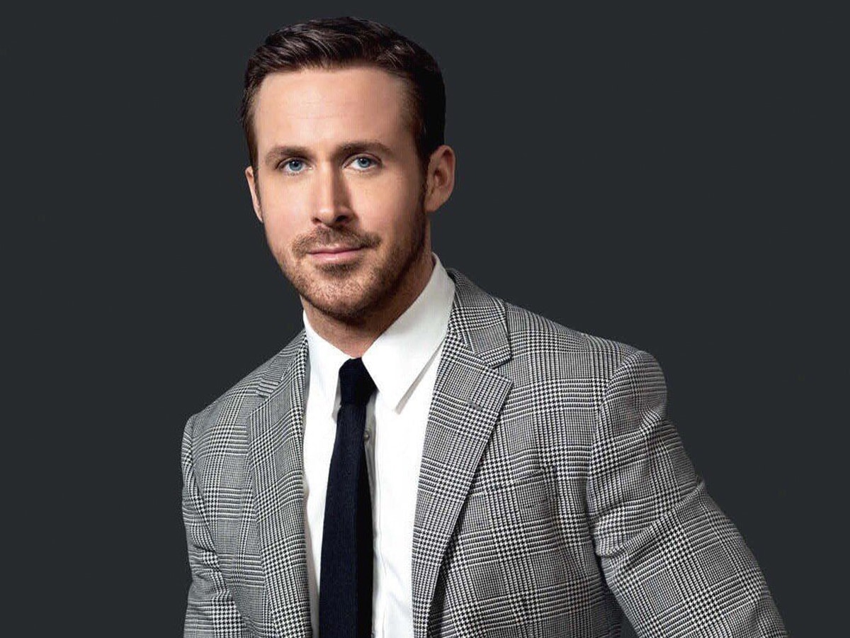 Ryan Gosling in a patterned suit