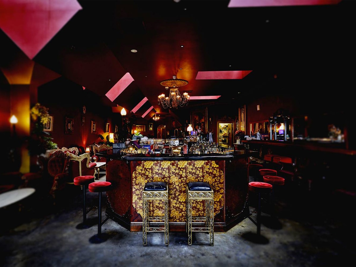 Polly Bar bar interior