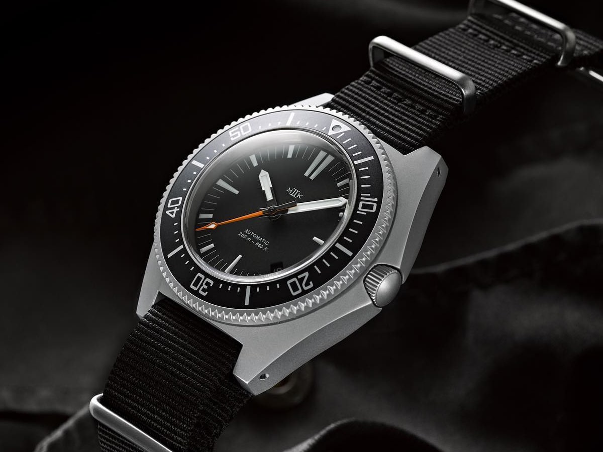 Mk II silver watch with black strap