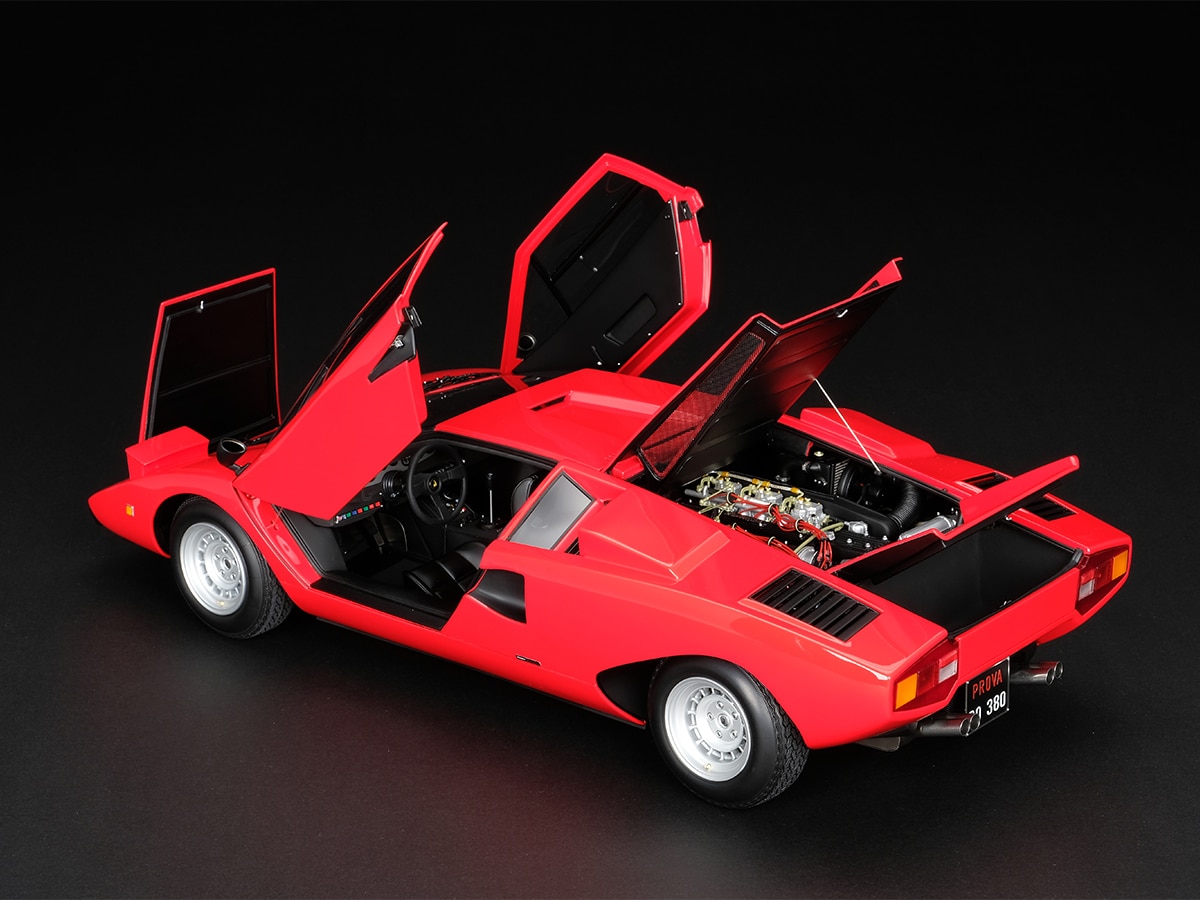 Lamborghini countach lp400 model in rosso rear end