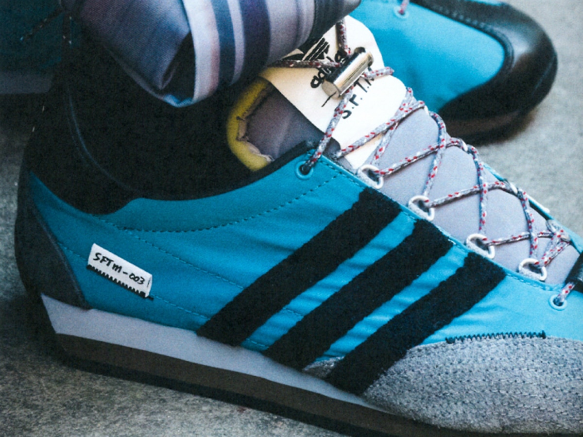 Adidas sftm country in blue side