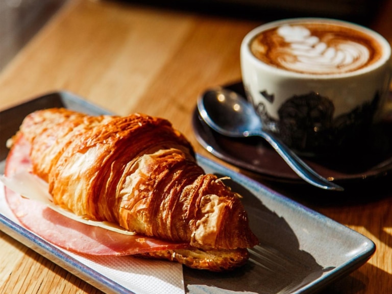 25 Best Breakfast and Brunch Spots in Brisbane Man of Many