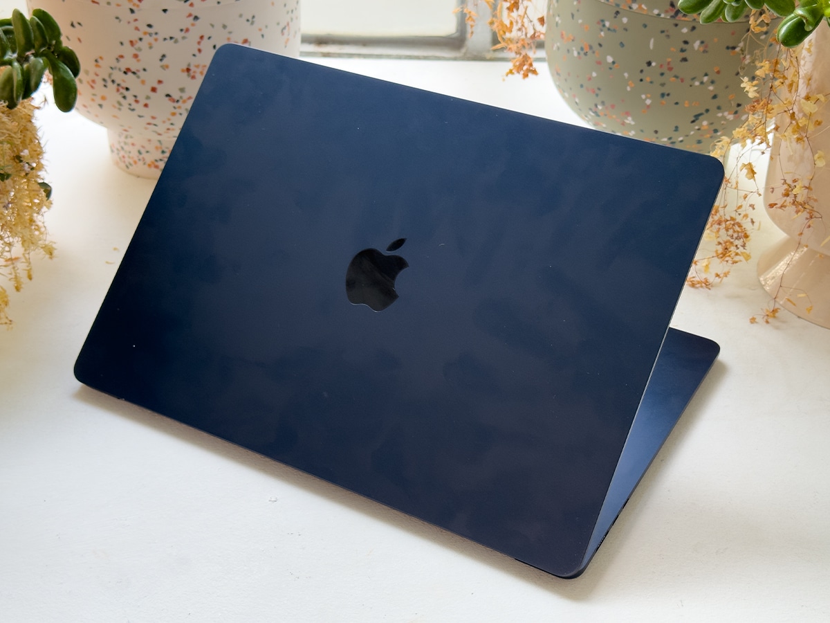 Apple macbook air m3 lid
