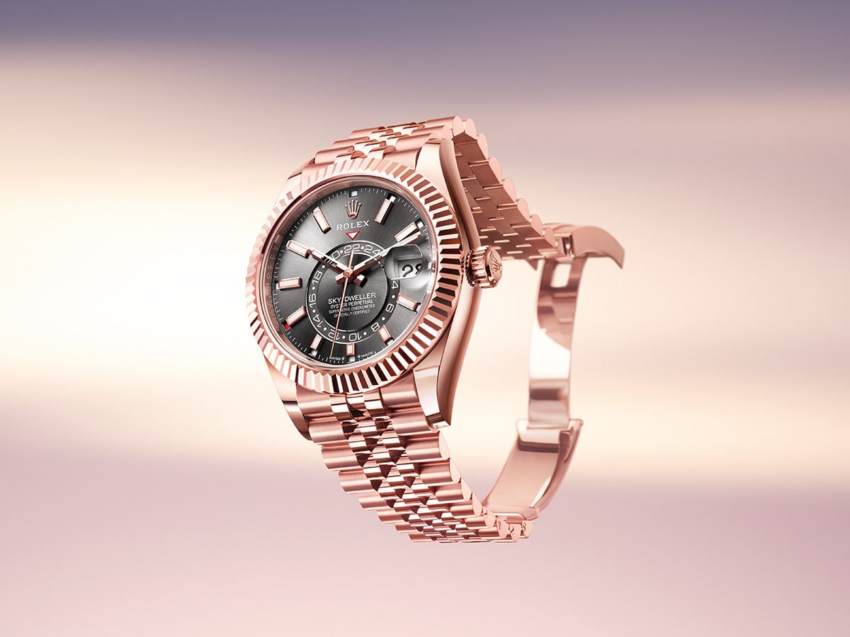 Sky dweller in 18 ct everose gold with slate dial