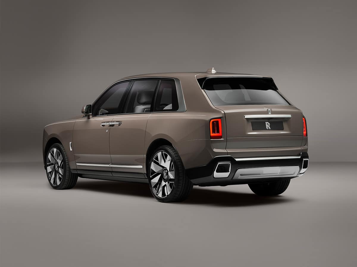 Rolls royce cullinan series ii rear end