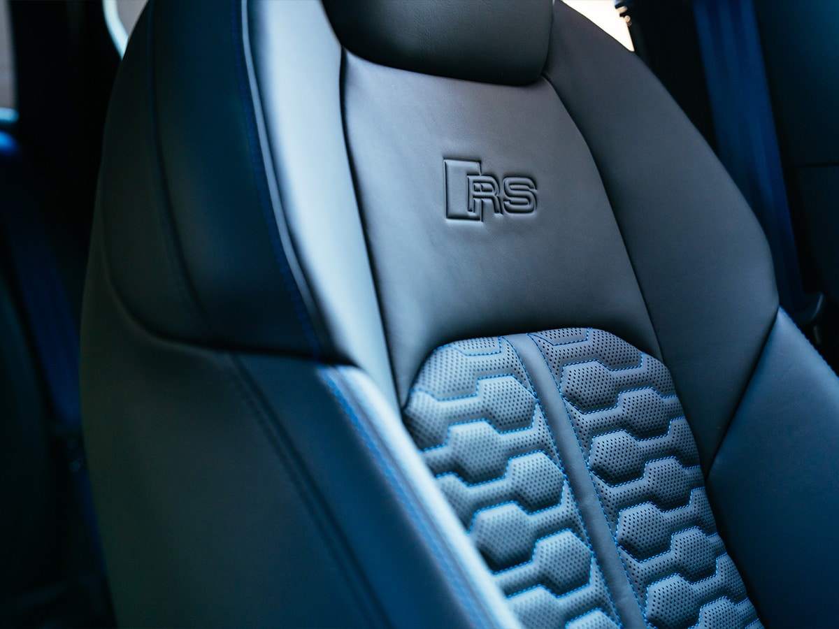 Audi rs 6 avant performance interior 3
