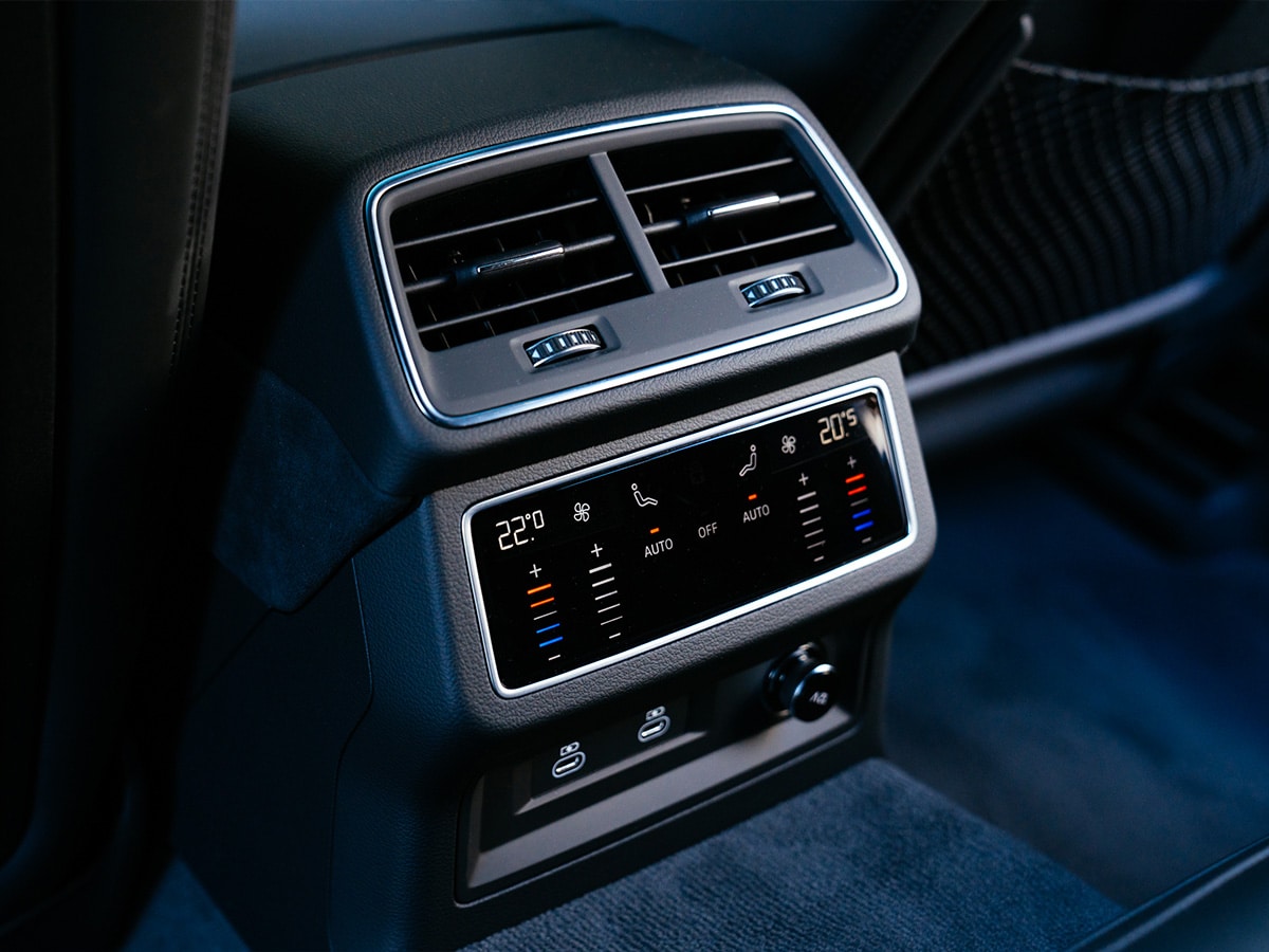 Audi rs 6 avant performance interior 6