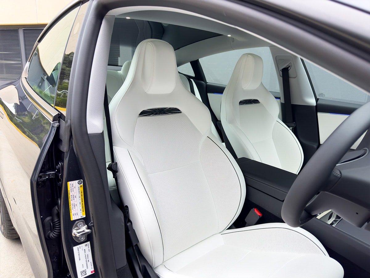 Tesla model 3 performance seats