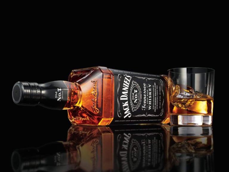 Jack Daniel’s Old No. 7 Review: An Honest Take | Man of Many