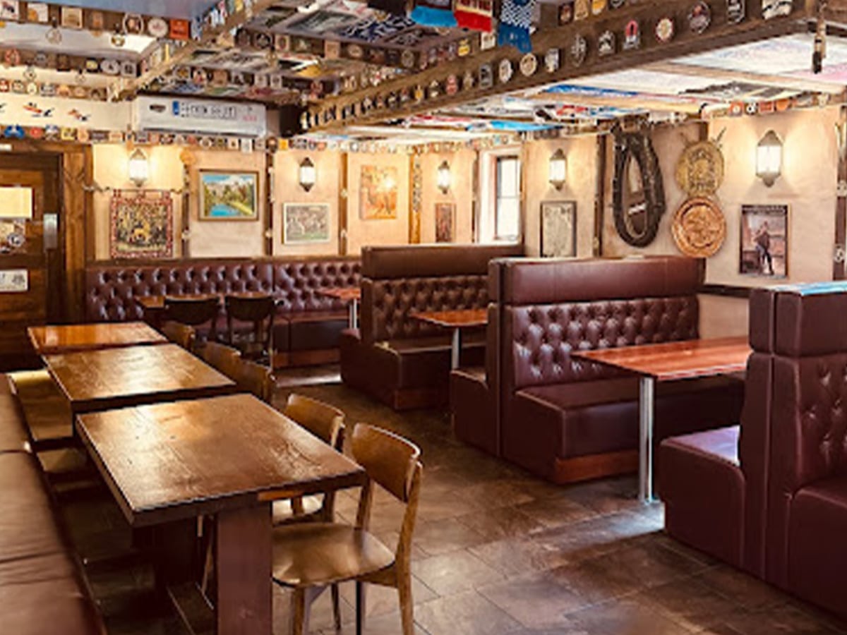 Fox firkin english pub
