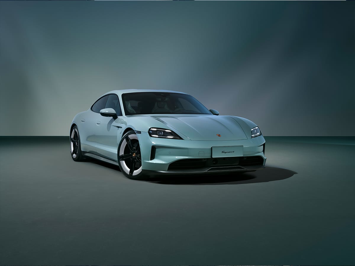 2025 porsche taycan 4 front end