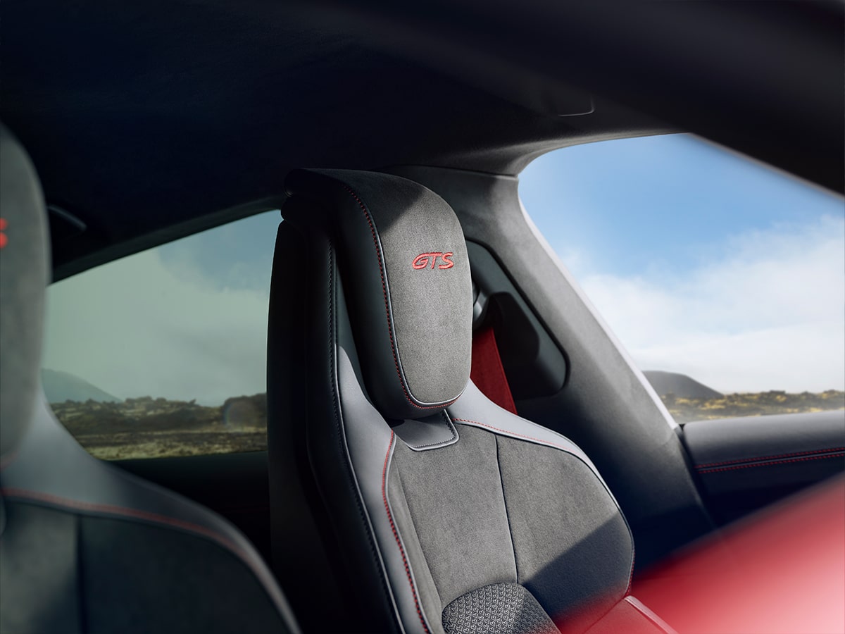 2025 porsche taycan gts headrest