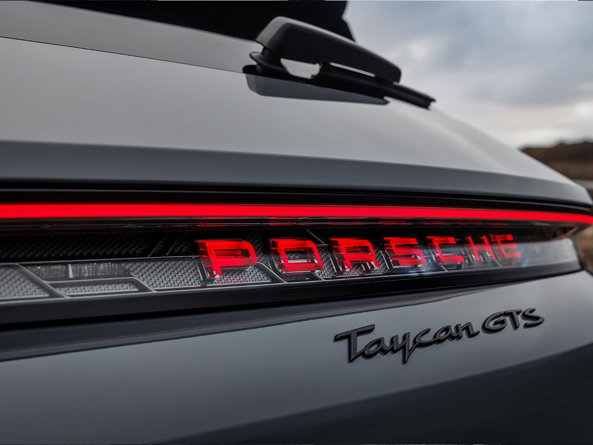 2025 porsche taycan gts rear badge