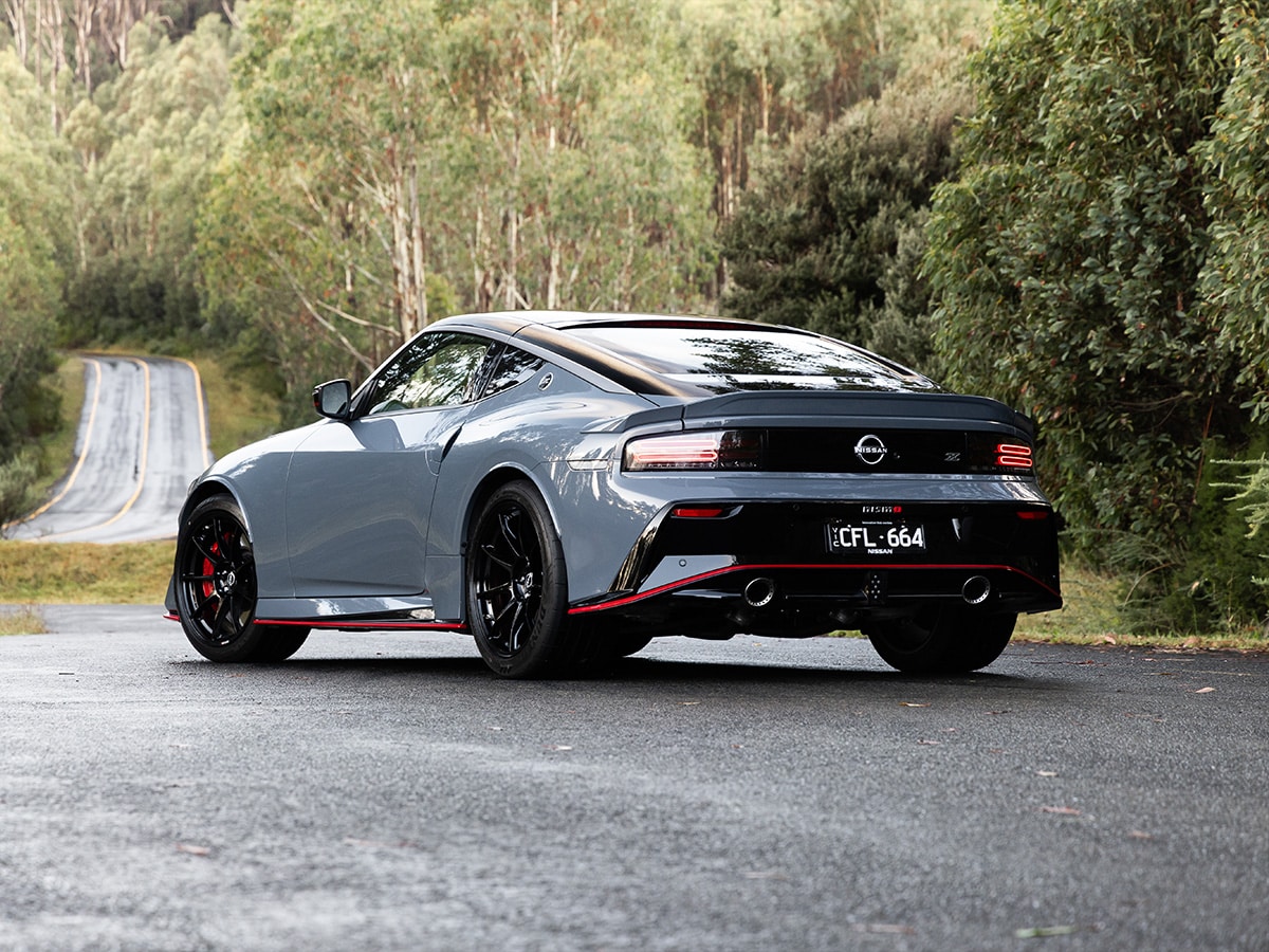 Nissan z nismo rear