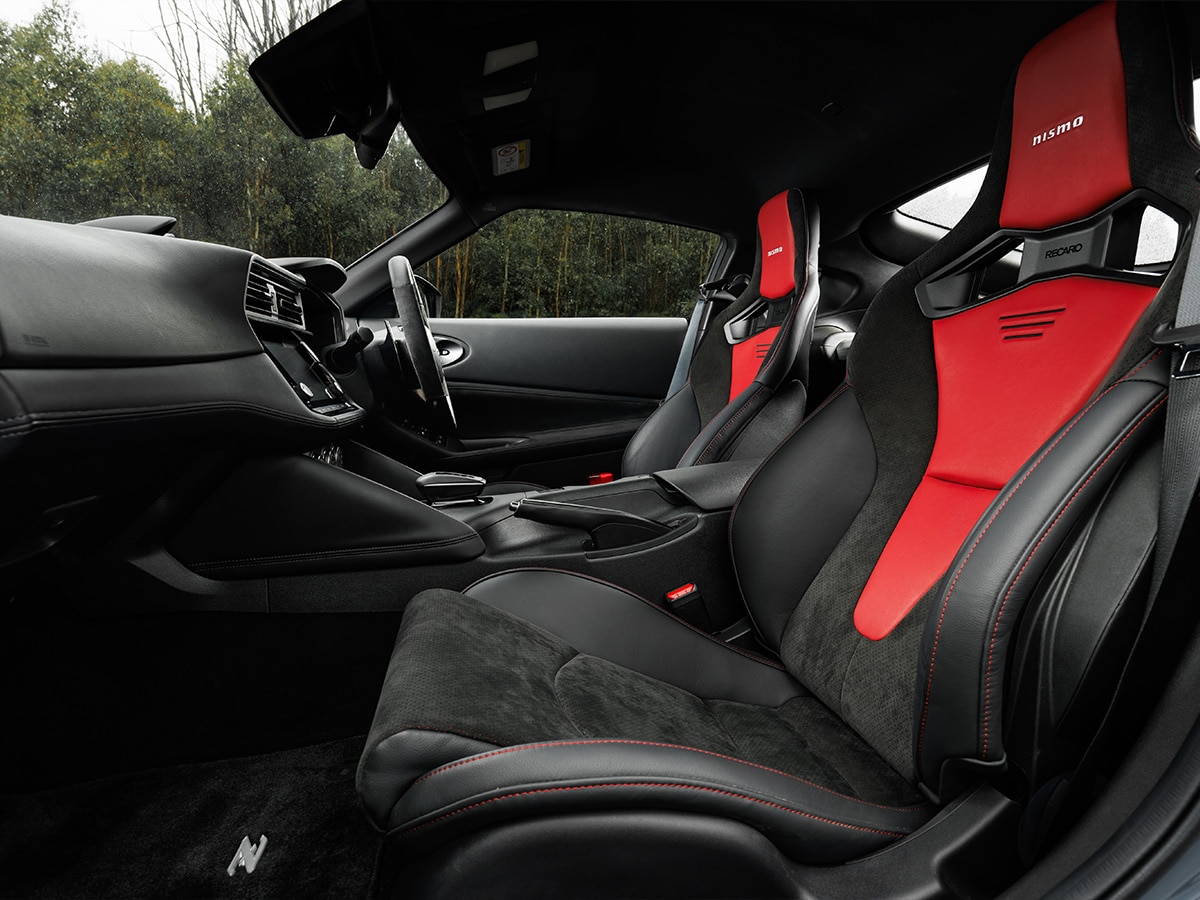 Nissan z nismo seats