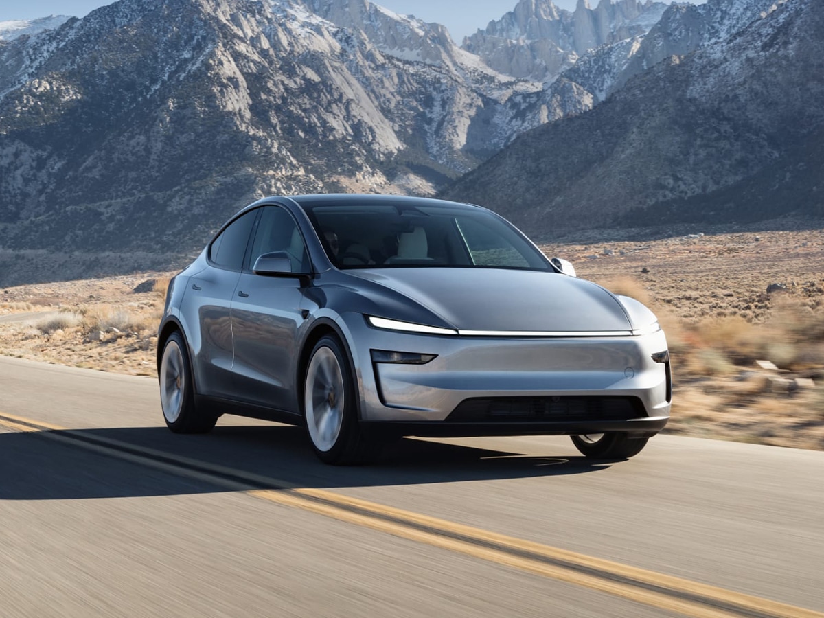 2025 tesla model y feature