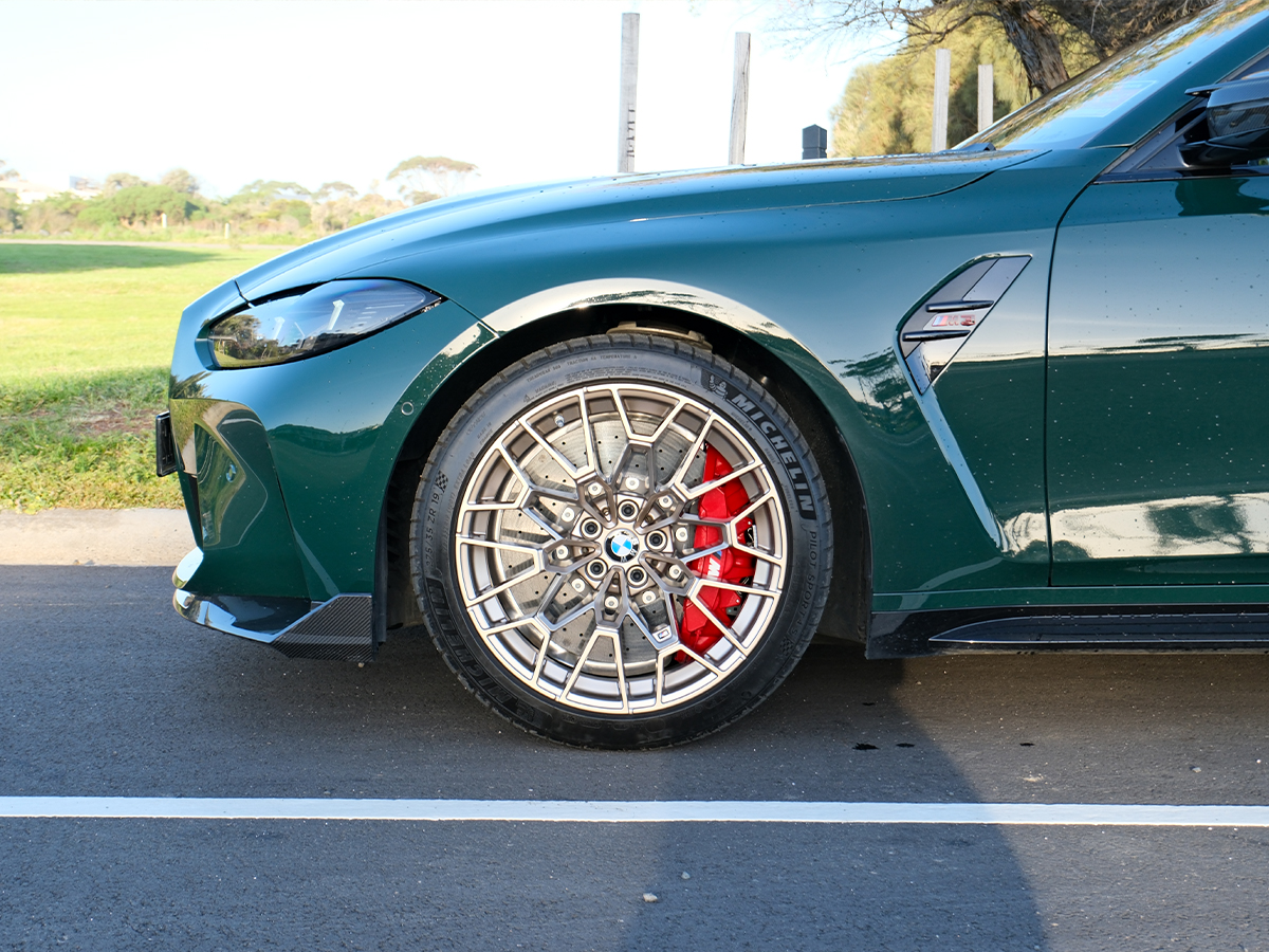 Bmw m3 cs touring front wheel 2