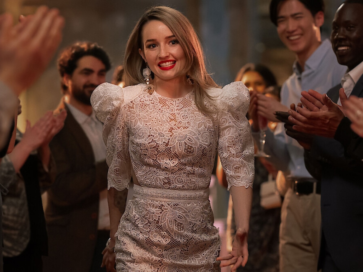 Kaitlyn Dever in 'Apple Cider Vinegar'