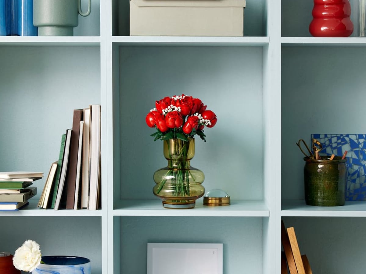 Lego bouquet of roses