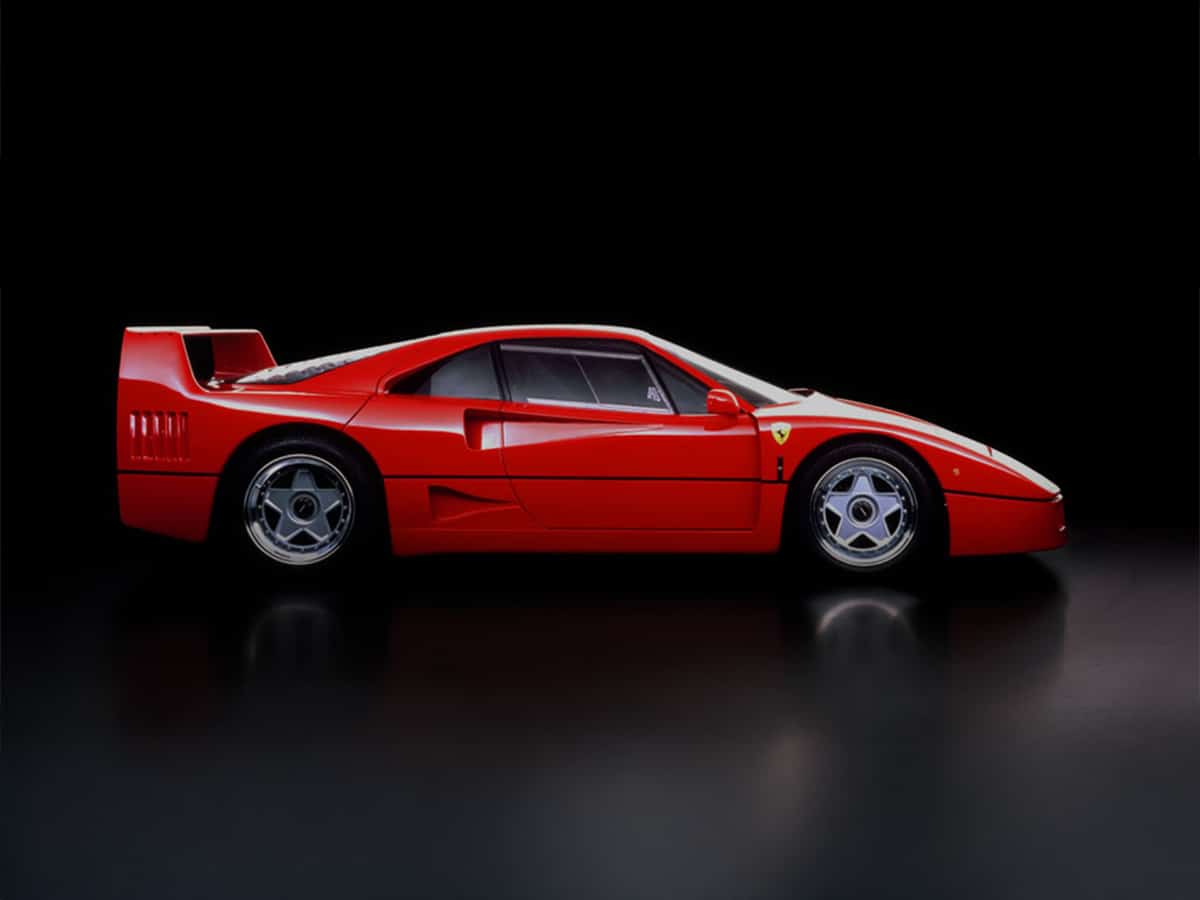 Ferrari f40 side on