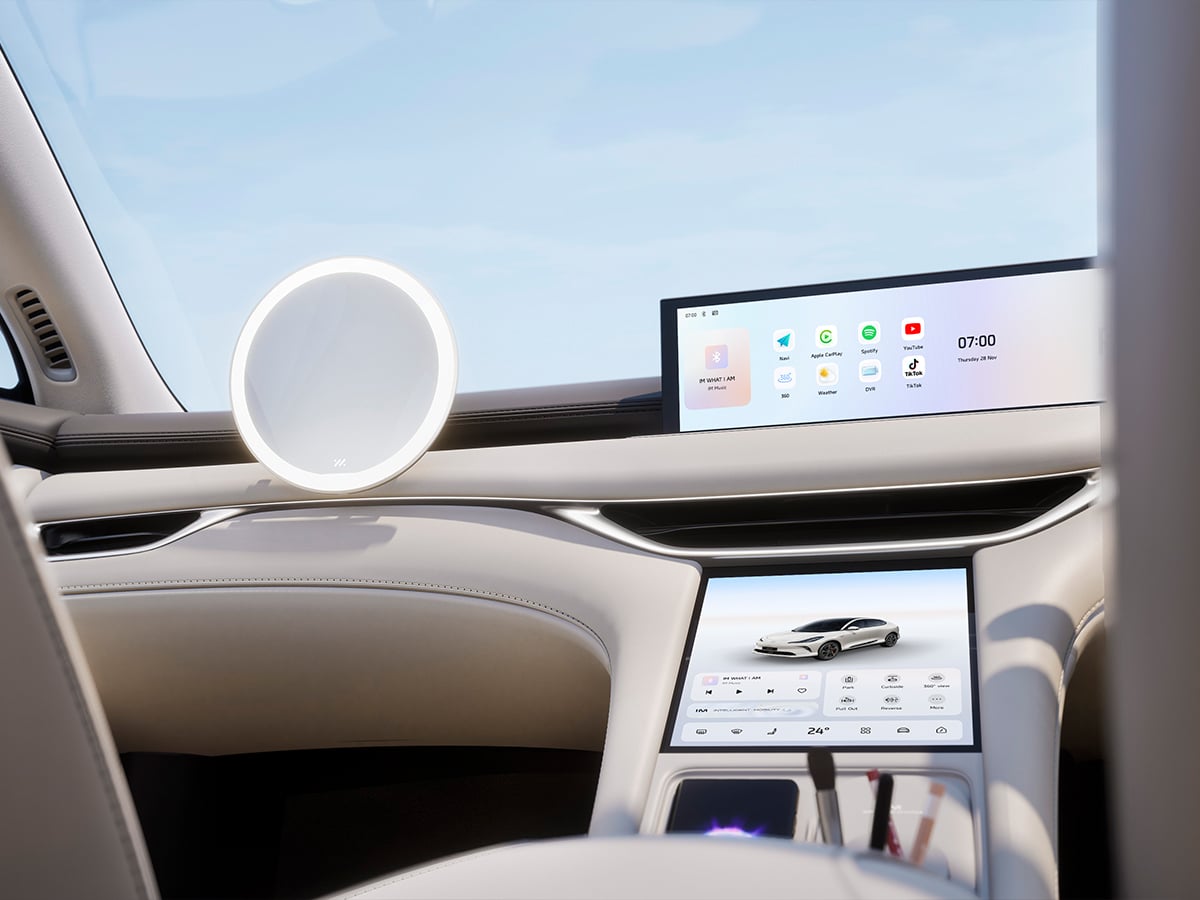 Im6 front dashboard vanity mirror