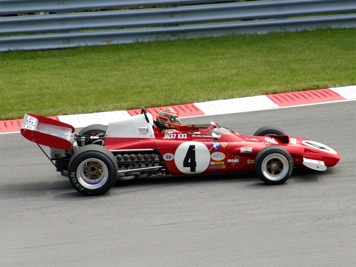 Jacky-Ickx-driving-ferrari-formula-1-car