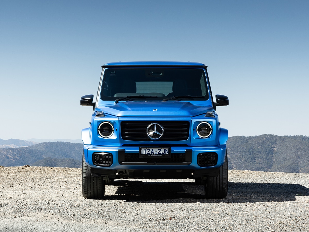 Mercedes benz g 580 with eq technology front end static