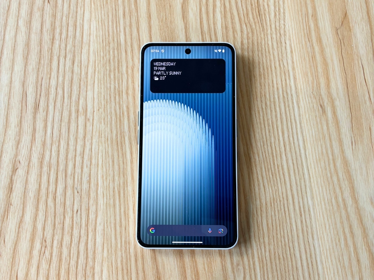 Nothing Phone (3a) | Image: Dean Blake/ Man of Many