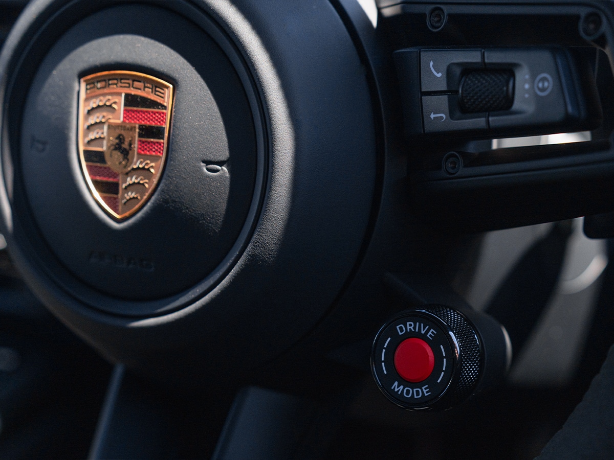Porsche 911 carrera 4 gts drive mode selector