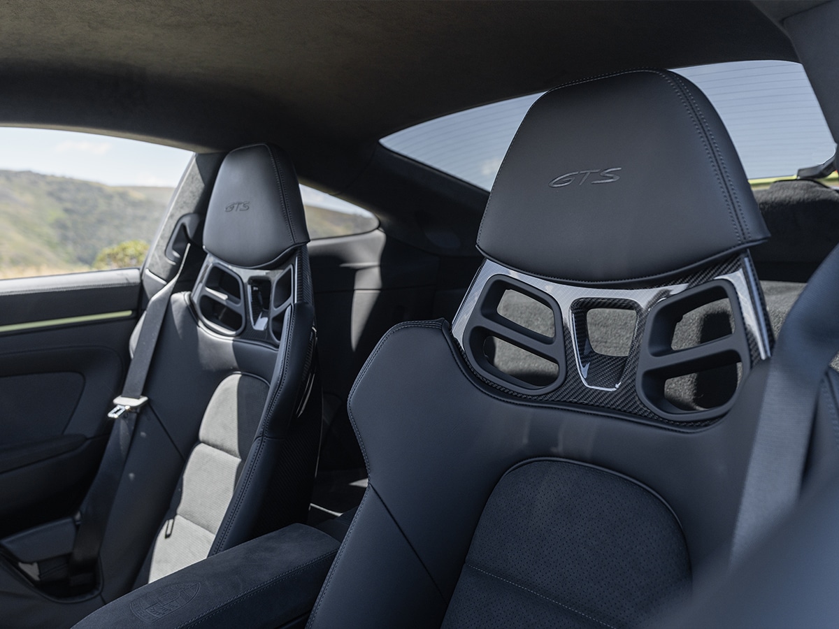 Porsche 911 carrera 4 gts seats