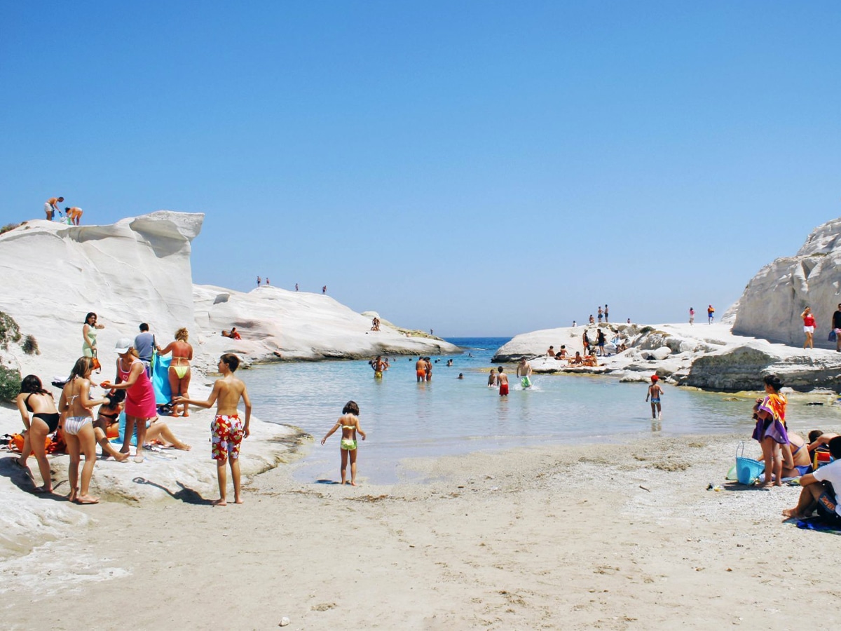 Sarakiniko beach