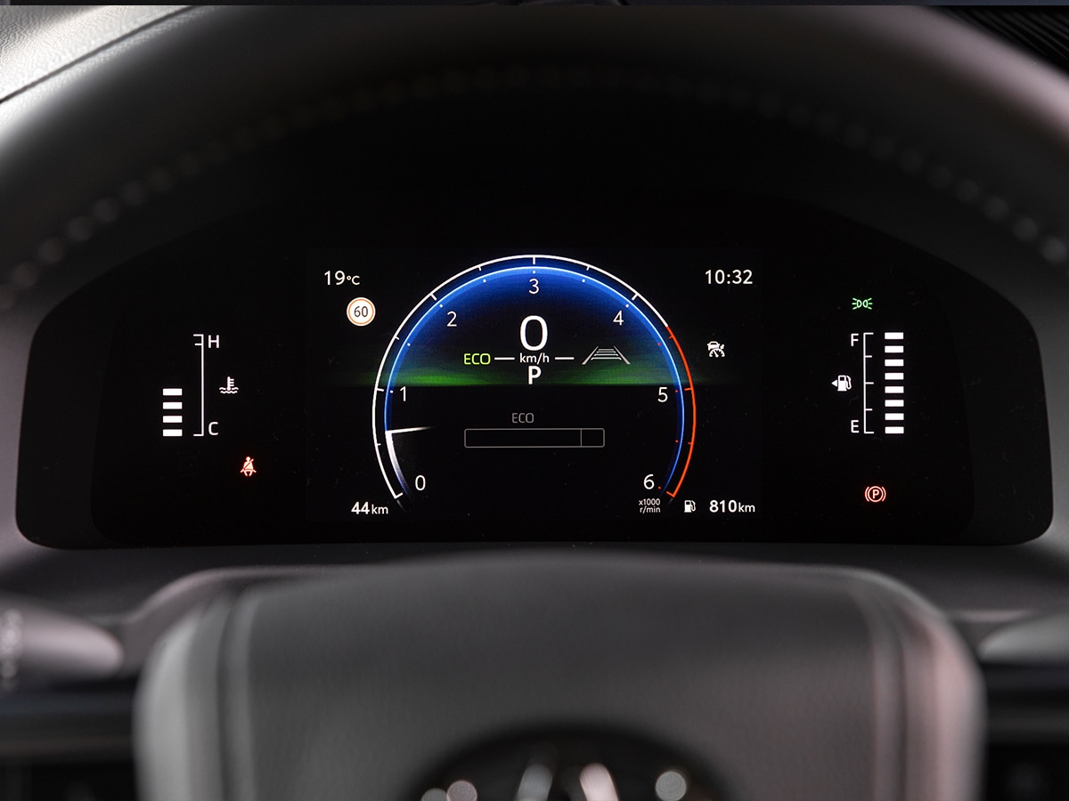 2025 toyota landcruiser 300 series upgraded 12 inch driver display