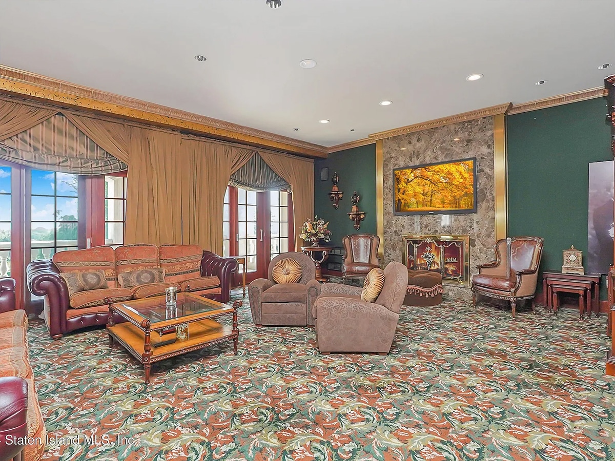 Paul castellano mega mansion smoking room