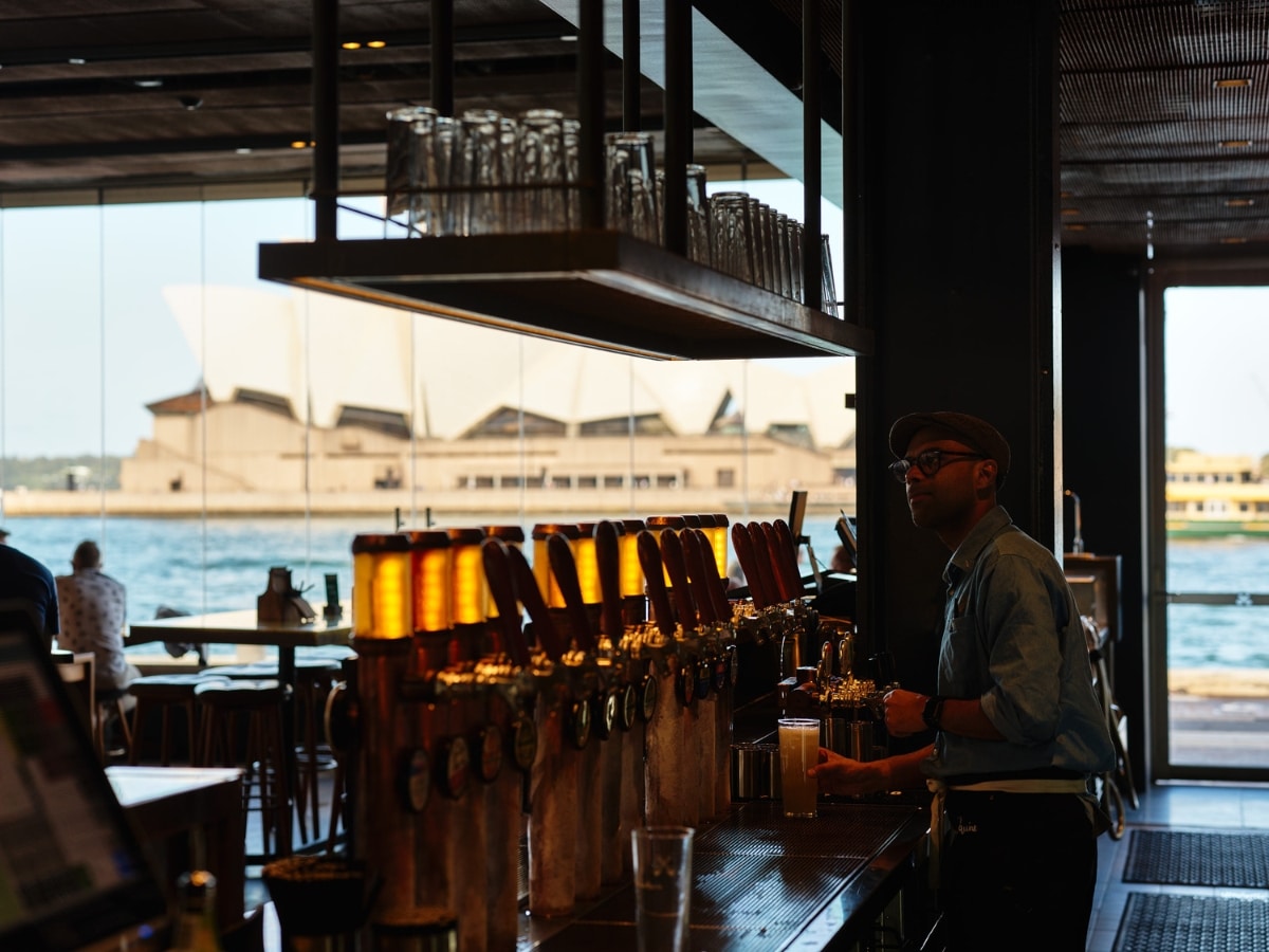 The squire's landing circular quay