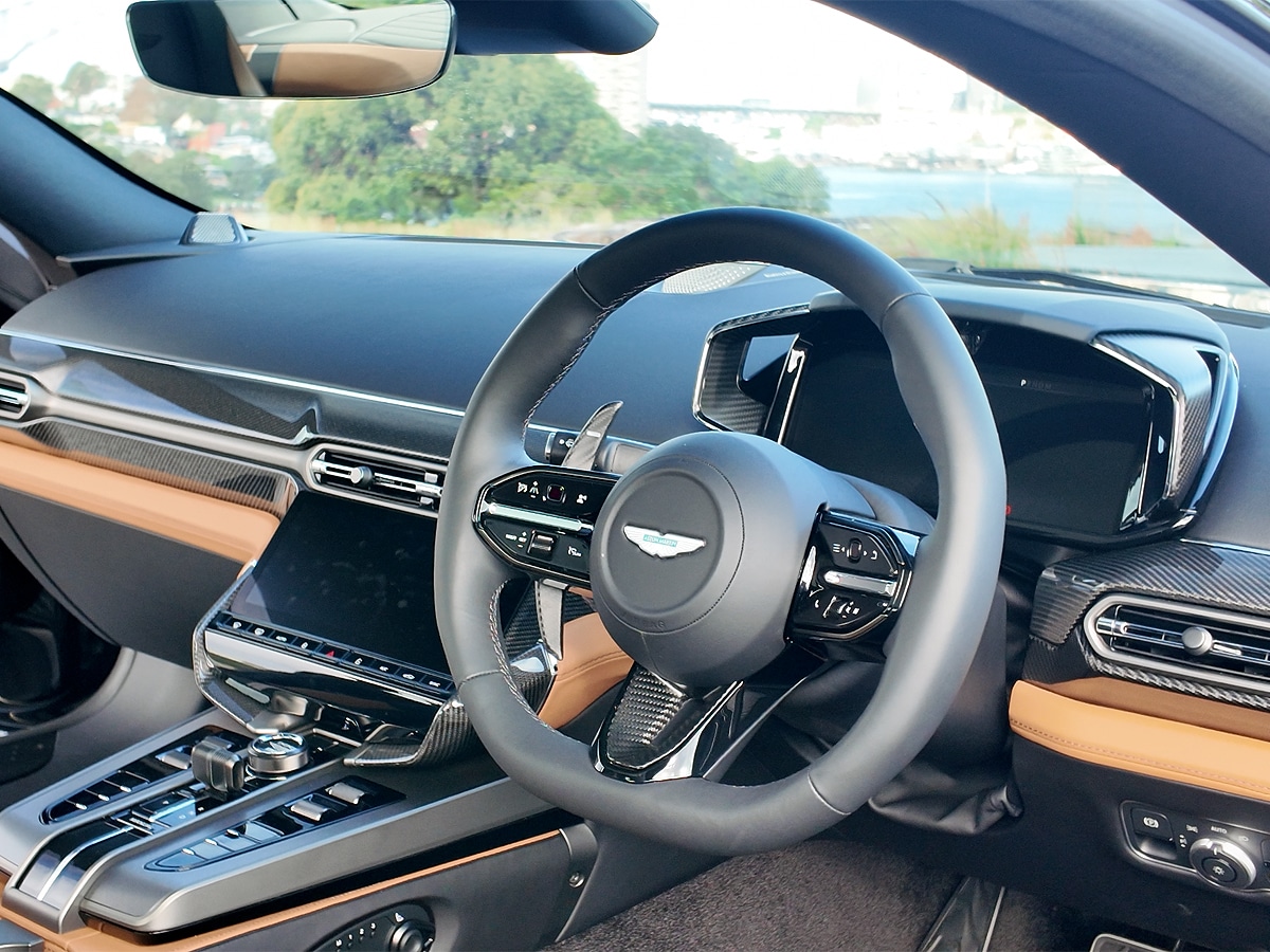 2025 aston martin vanquish interior 2