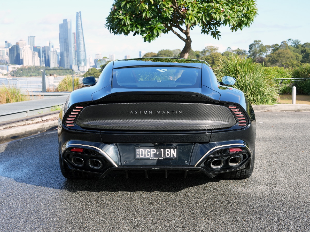 2025 aston martin vanquish rear end